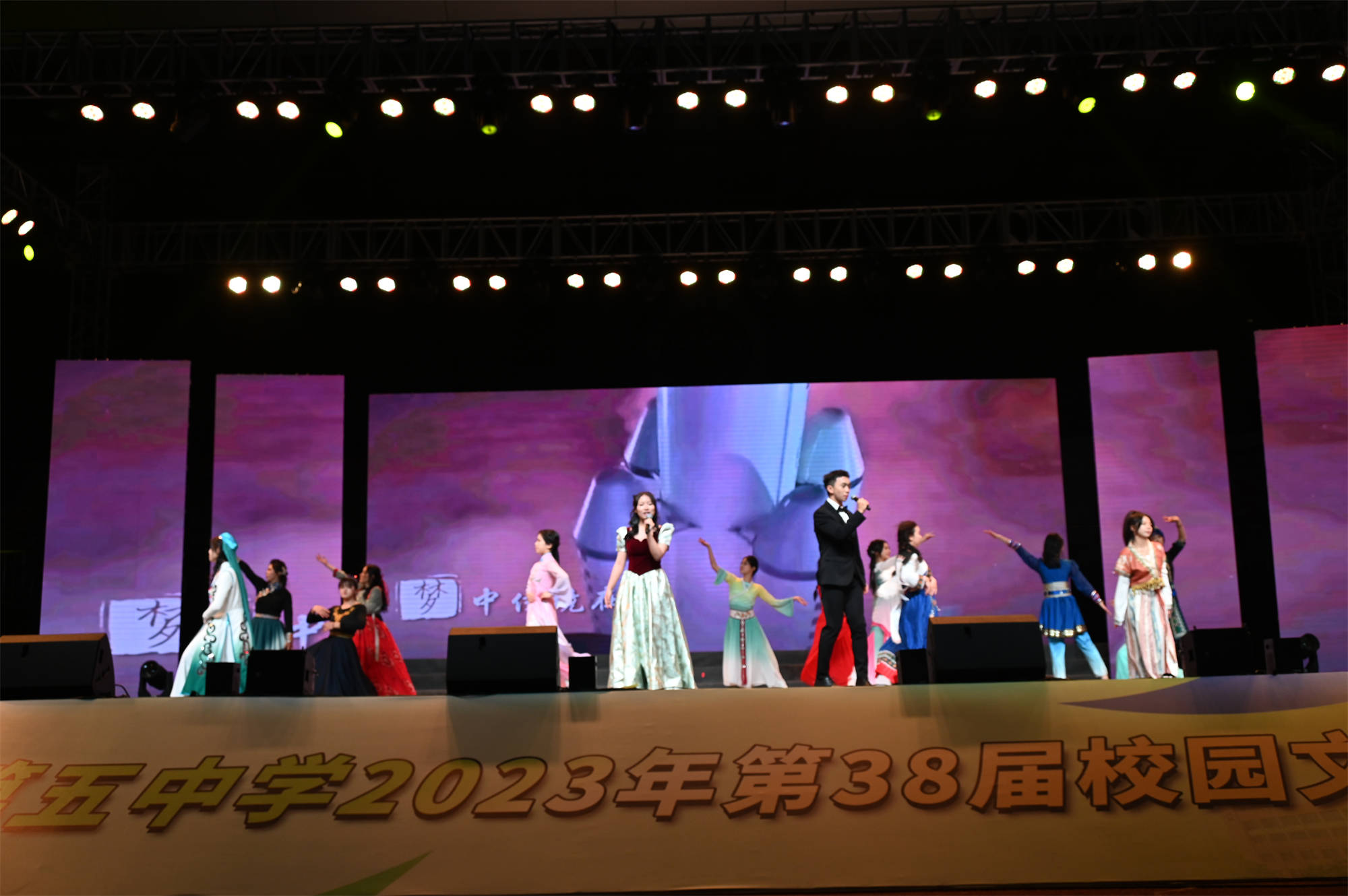 15、相親相愛.jpg